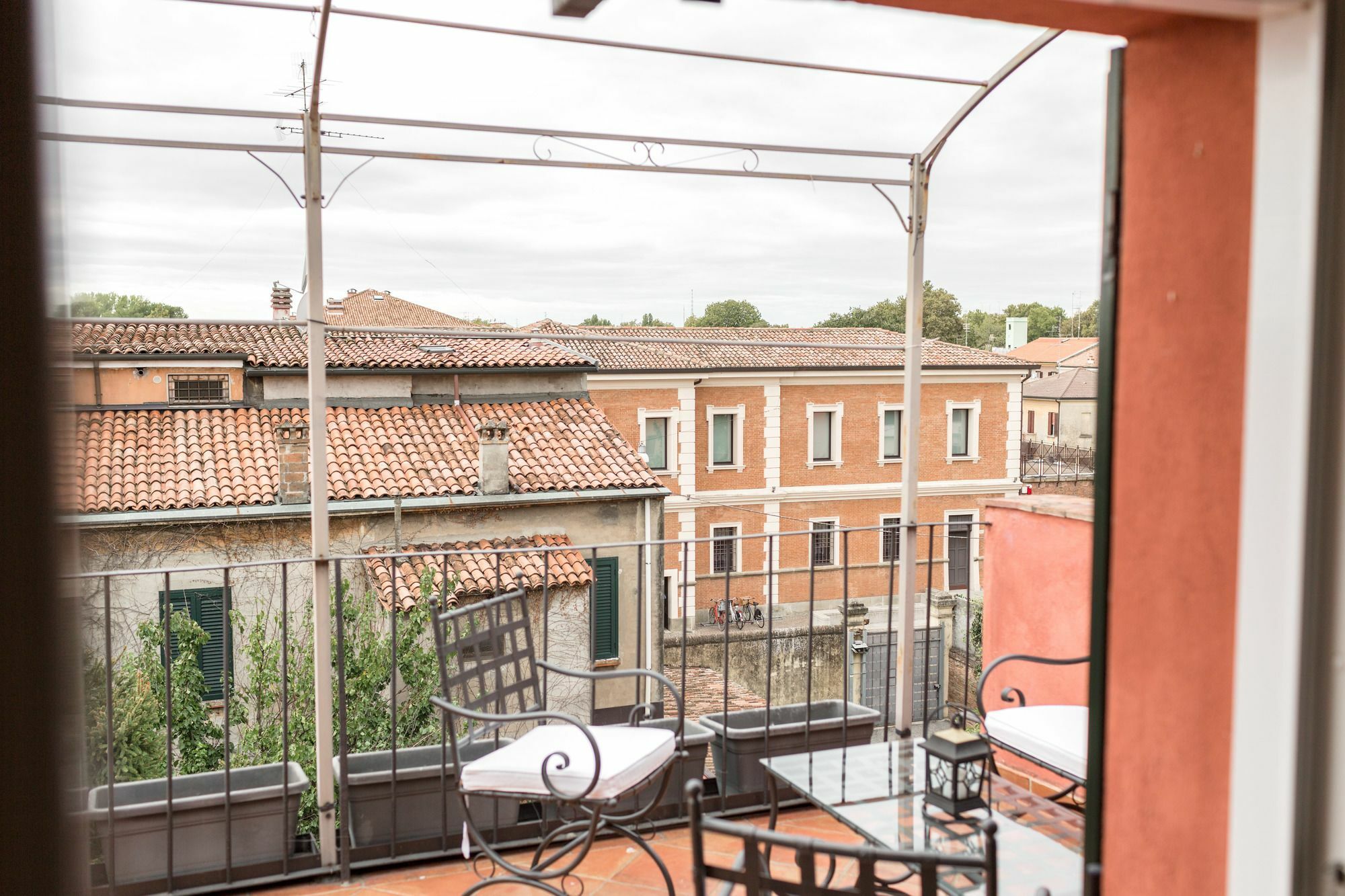 Ferrara Rooms Exterior photo